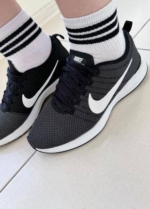 Кроссовки nike