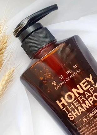 Шампунь відновлюючий daing meo ri honey therapy 500 ml