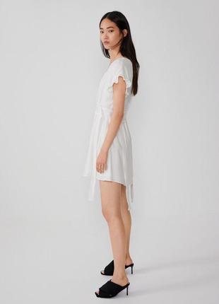 Біла лляна міні сукня від zara з бантиками та декоративними рукавами