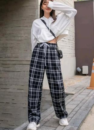 Брюки у клітинку вільні штани червоні білі чорні палаццо піжамні картаті клетчаті зара zara трендові стильні