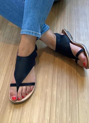 Красивые босоножки 39р neosens