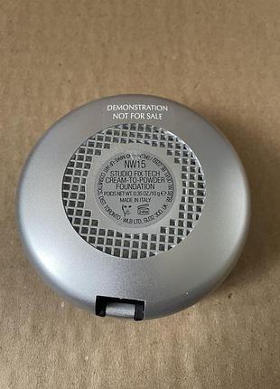 Mac studio fix tech cream-to-powder компактна тональна основа для обличчя nw15, 10gr