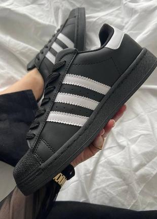 ✅adidas superstar white black