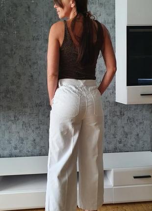 Белые широкие джинсы с высокой посадкой размер с-м2 фото