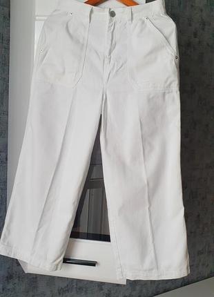 Белые широкие джинсы с высокой посадкой размер с-м4 фото