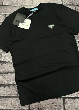 Чоловіча футболка prada