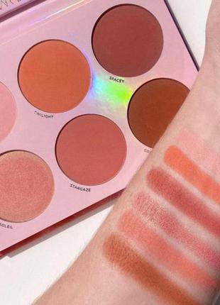 Палітра рум'ян lunar beauty moon prism blush palette 27.24 г