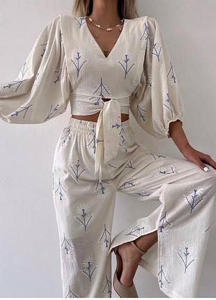 Костюм з льону