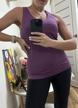 Спортивна маєчка