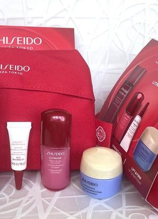 Оригинальный подарочный набор shiseido.