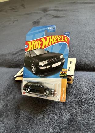 Hot wheels моделі bmw audi mercedes datsun і тд нові