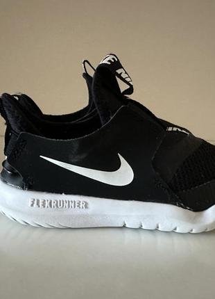 Кросівки дитячі nike flex runner