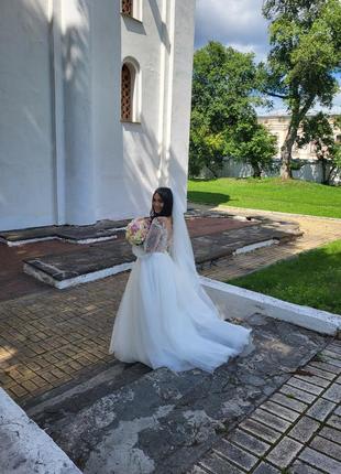 Весильное дизайнерское платье