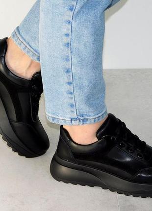 Кросівки шкіряні жіночі стильні чорні1 фото