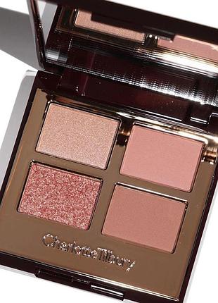 Палетка тіней для повік від charlotte tilbury у відтінку pillow talk