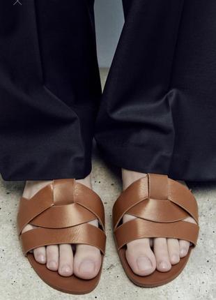 Шлепанцы zara