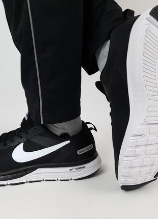 Мужские кроссовки репл. черно-белые nike shield black white. кроссовки репл. летние для мужчин черные с белым6 фото