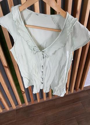 Блуза віскозна з комірцем із завʼязкою,тканина жатка світло зелена