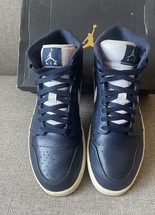 Оригинальные кроссовки air jordan 1 mid 554724-402