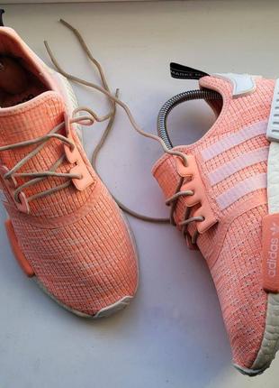 Женские летние нежные оригинальные кроссовки adidas nmd boost