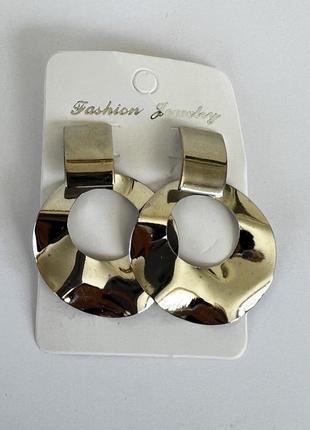 Набір жіночих жіночих сережок 15 пар у срібному кольорі.