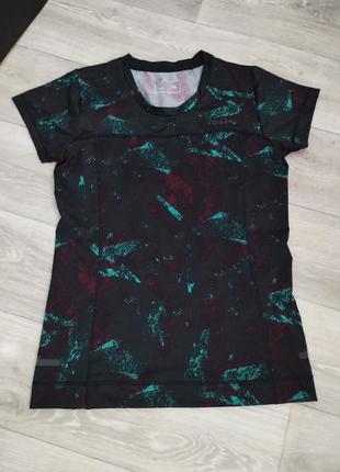 Футболка спорт з вставками з сіточки3 фото