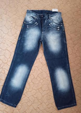 Нові джинси на хлопчика