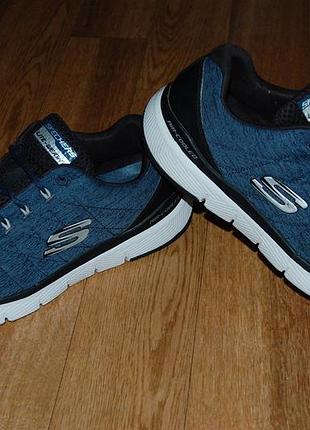 Кроссовки 44 р skechers оригинал