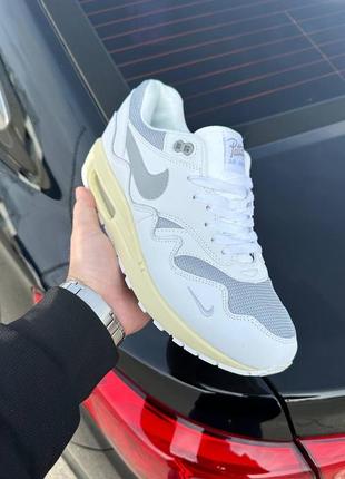 Женские кроссовки в стиле nike air max 1 patta white найк / демисезонные / весенние, летние, осенние / кожа, текстиль / белые, серые