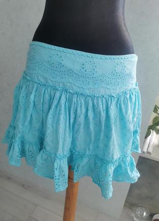 Яскрава котонова мереживна спідничка