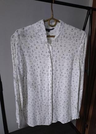 Легка блуза біла сорочка з принтом