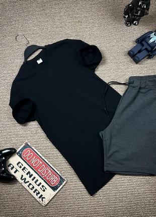 Базовый летний комплект футболка и шорты