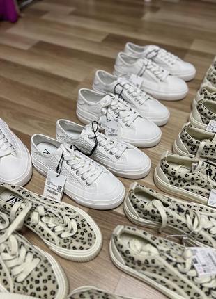 Стильні кеди zara на масивній підошві ❤️5 фото
