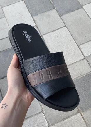 Мужские шлепанцы сланцы jordan из натуральной кожи шлепки кожаные черного цвета
