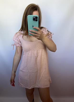 Рожева сукня