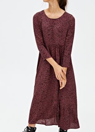 Стильное вискозное платье макси pull & bear