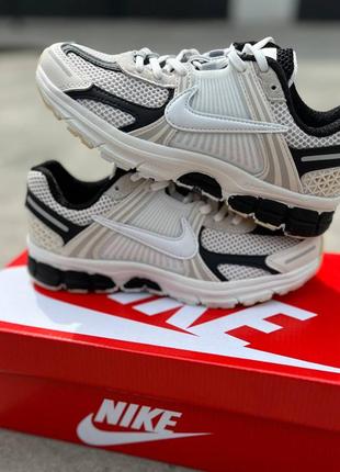 Nike vomero 5