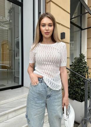 • стильная трикотажная футболка