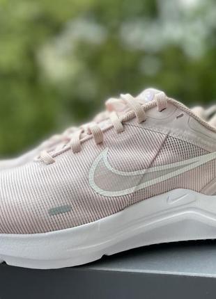 Жіночі кросівки nike
