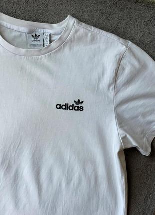 Футболка adidas