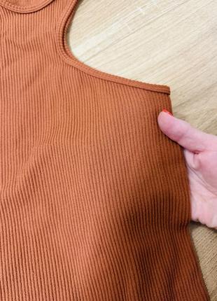 Коричневый топ stradivarius xs3 фото