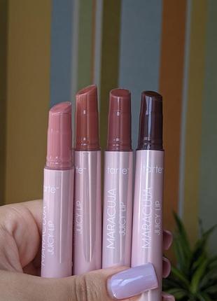 Бальзамна помада maracuja juicy lip від бренду tarte