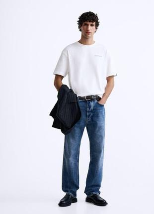 Футболка з контрастним принтом