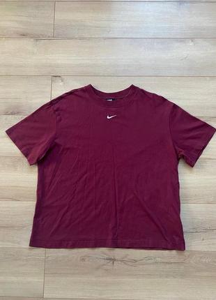 Футболка nike центр логотип
