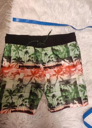 Круті шорти на зріст 140-146 см