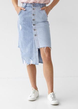 Джинсовая юбка на пуговицах с асимметричным низом - джинс цвет, s (есть размеры)7 фото