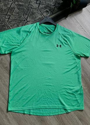 Футболка under armour
