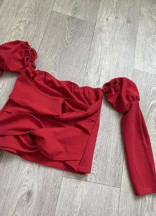 Красная кофта от boohoo
