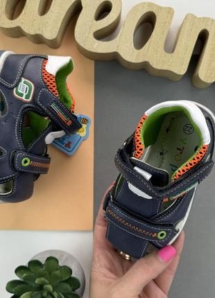 Неймовірні, стильні босоніжки