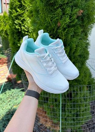 Кроссовки с двойной сеткой